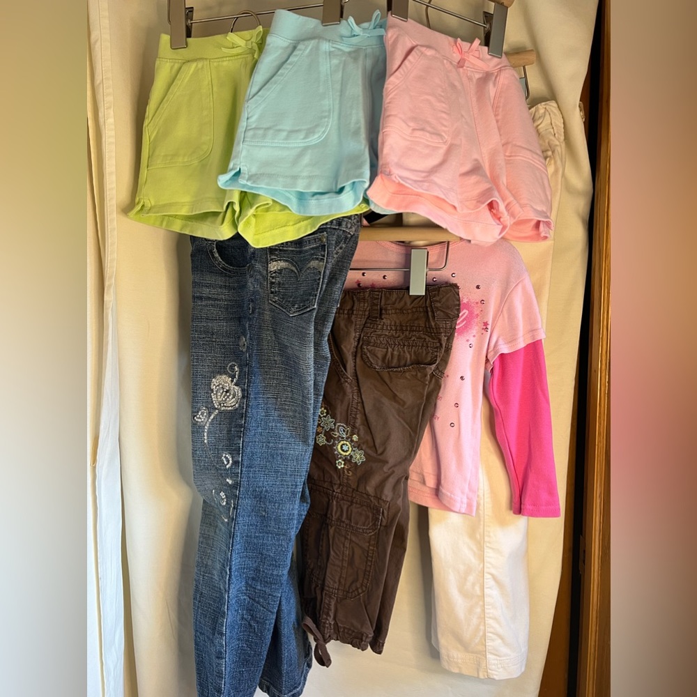 Bundle of 7 items of girls clothing size 6-7